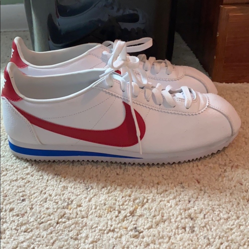 Vintage old school Nike Cortez men’s shoes